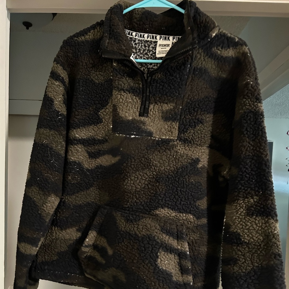 Vs pink Sherpa quarter zip